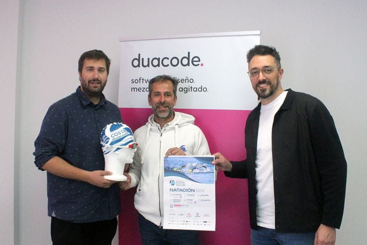 Arranca Travesía Costa Duacode, el mayor circuito de aguas abiertas de España